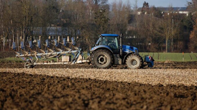 ciągniki na wiosnę